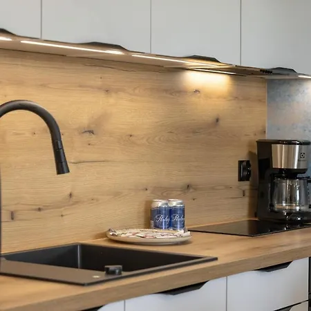 Polanki Aqua With Parking By Renters Prestige Apartment *