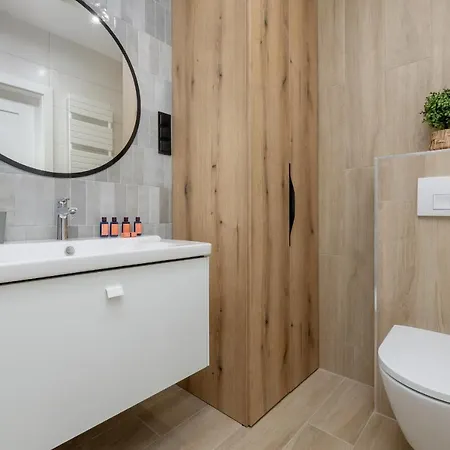 Polanki Aqua With Parking By Renters Prestige *