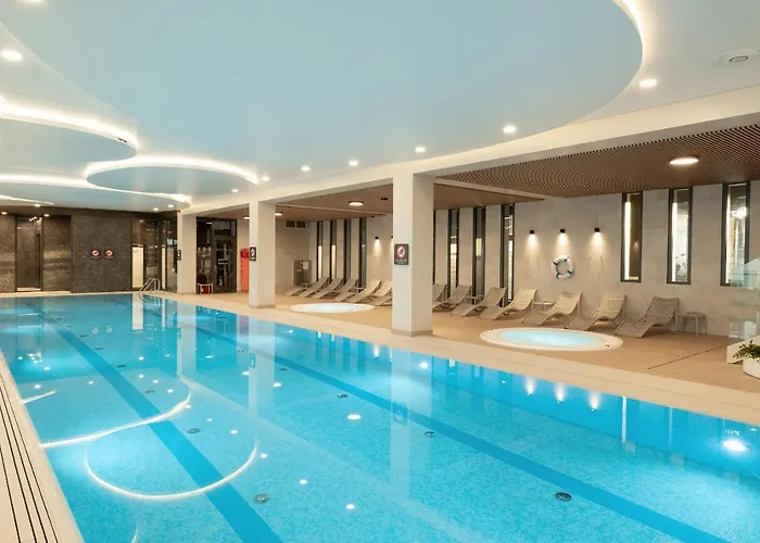 Polanki Aqua With Parking By Renters Prestige