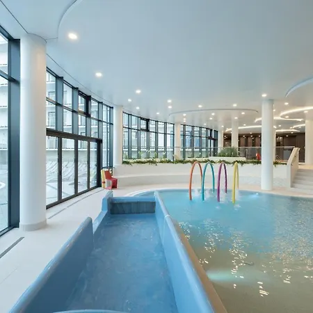 Polanki Aqua With Parking By Renters Prestige