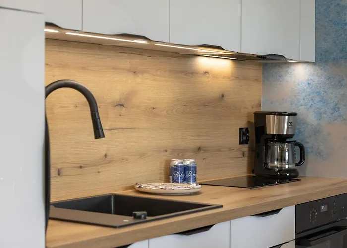 Polanki Aqua With Parking By Renters Prestige アパート *