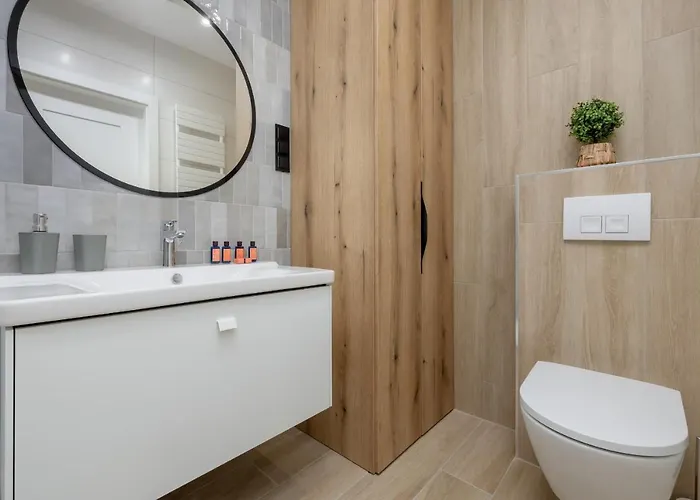 Polanki Aqua With Parking By Renters Prestige *